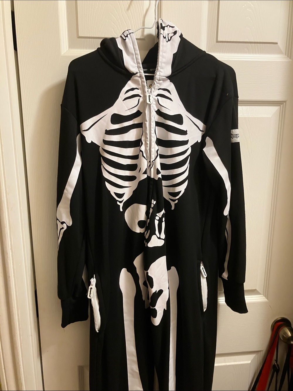 Tipsy elves womens Medium Black & White Skeleton Hooded Onesie